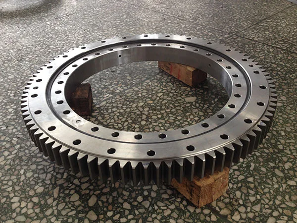 Cross Cylindrical Roller Slewing Bearing